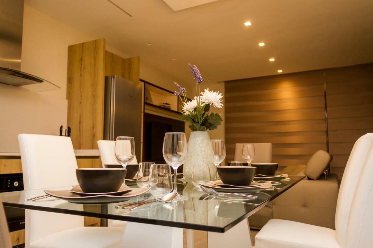 Lux Properties- Seaside Serenity Corner