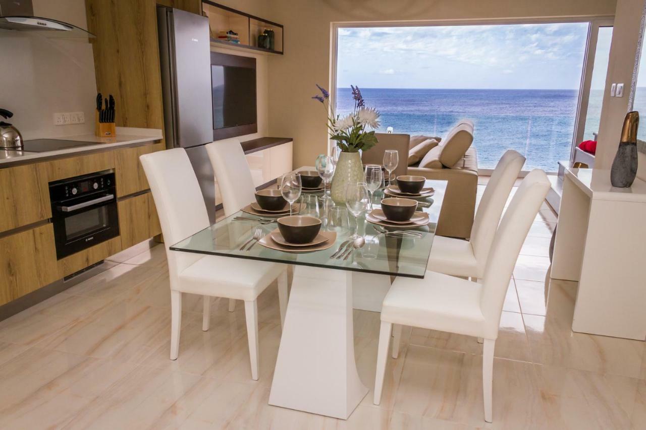 Lux Properties- Seaside Serenity Corner *